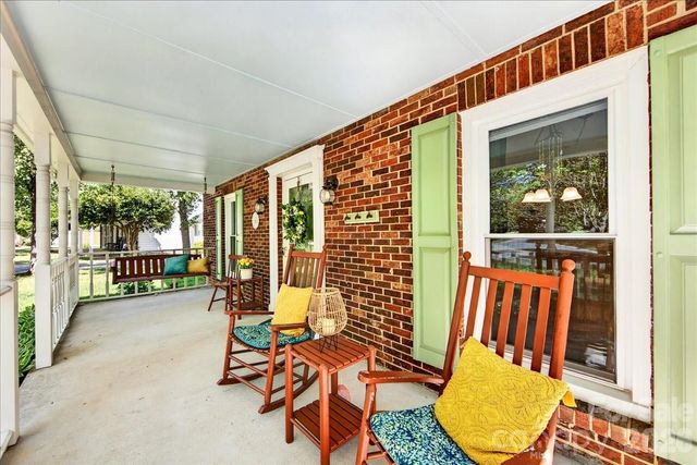 2534 Clearkirk Court, Matthews, NC 28105