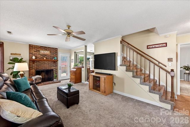 2534 Clearkirk Court, Matthews, NC 28105