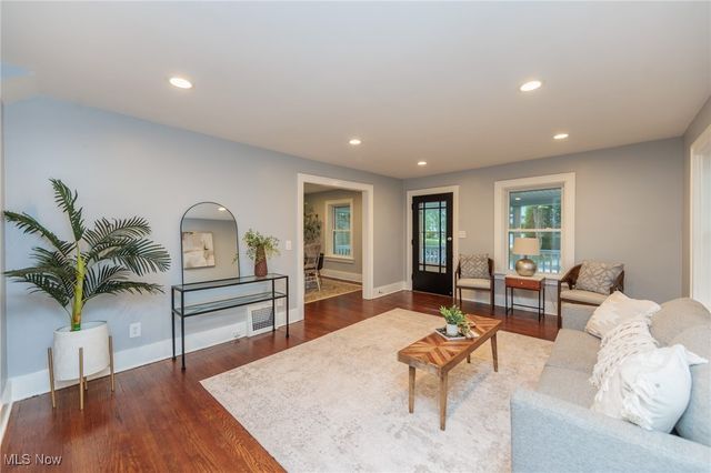 329 N Willow Street, Kent, OH 44240