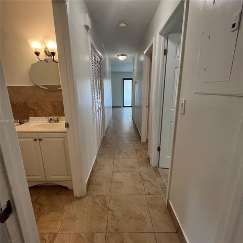 3156 SW 16th St 3158, Miami, FL 33145