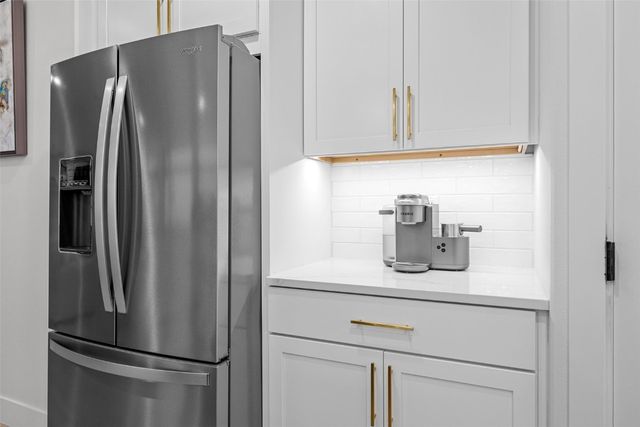 3122 Timber Ridge Court, Hiawatha, IA 52233