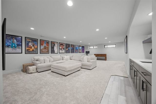 3122 Timber Ridge Court, Hiawatha, IA 52233