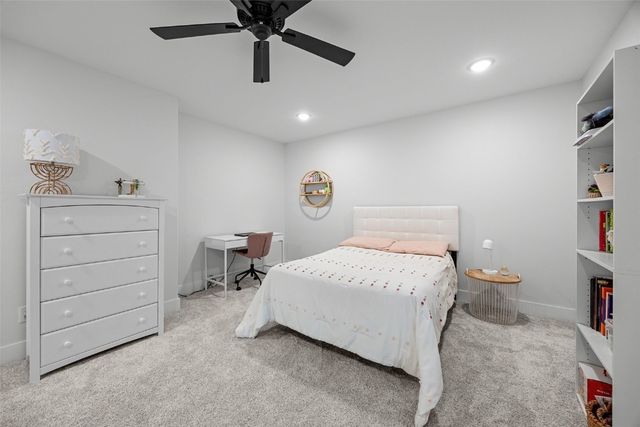 3122 Timber Ridge Court, Hiawatha, IA 52233