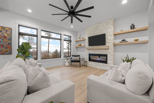 3122 Timber Ridge Court, Hiawatha, IA 52233