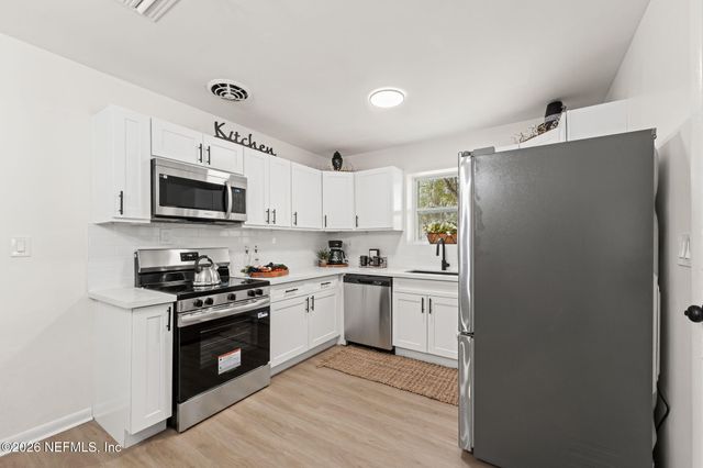 4455 CLINTON Avenue, Jacksonville, FL 32207