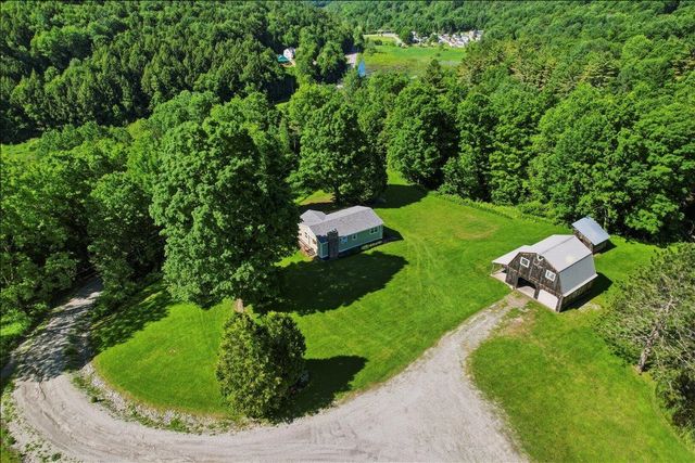 139 Cozzens Road, Huntington, VT 05462