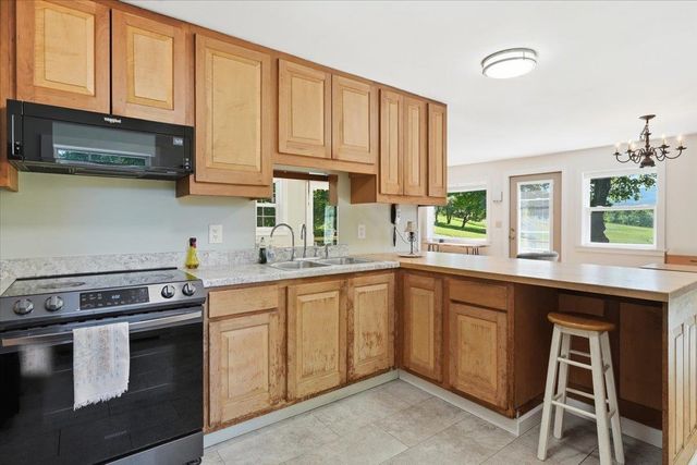 139 Cozzens Road, Huntington, VT 05462