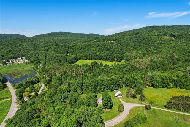 139 Cozzens Road, Huntington, VT 05462