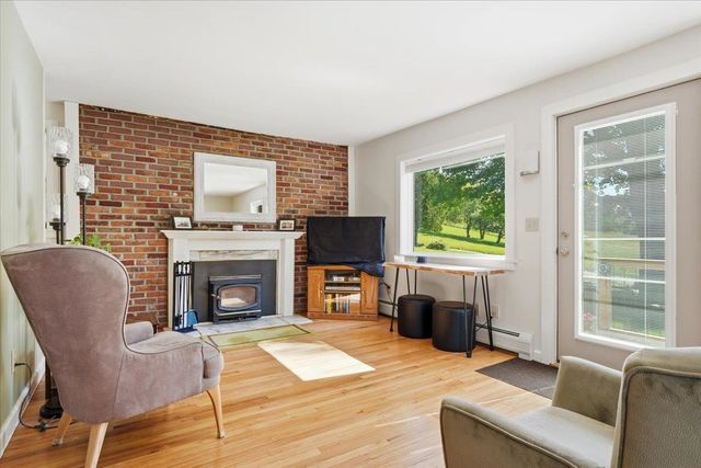 139 Cozzens Road, Huntington, VT 05462