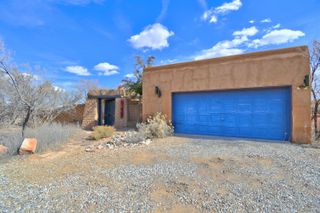 1735 Camino De La Tierra, Corrales, NM 87048