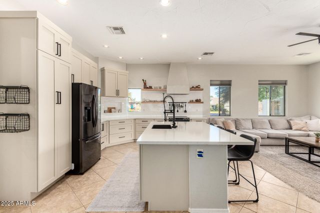 18811 W COLLEGE Drive, Litchfield Park, AZ 85340