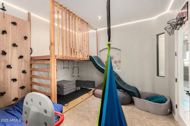 18811 W COLLEGE Drive, Litchfield Park, AZ 85340