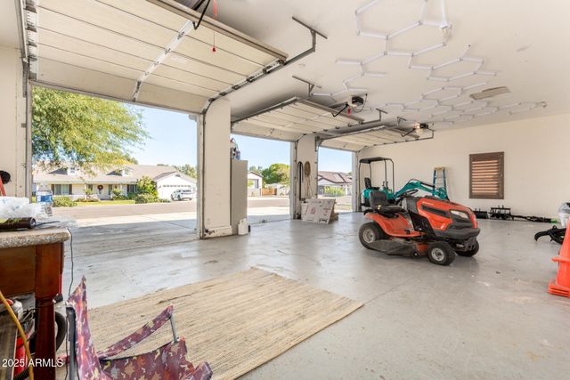 18811 W COLLEGE Drive, Litchfield Park, AZ 85340