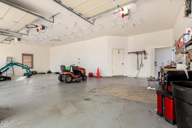 18811 W COLLEGE Drive, Litchfield Park, AZ 85340