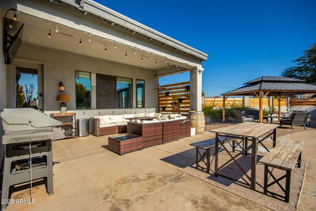 18811 W COLLEGE Drive, Litchfield Park, AZ 85340