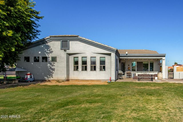 18811 W COLLEGE Drive, Litchfield Park, AZ 85340