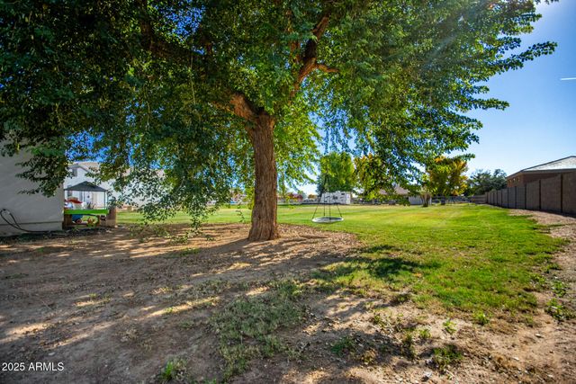 18811 W COLLEGE Drive, Litchfield Park, AZ 85340