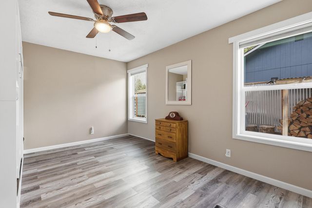 1449 SE Lostine Circle, Bend, OR 97702