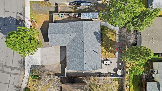 1449 SE Lostine Circle, Bend, OR 97702