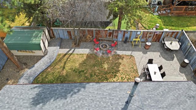 1449 SE Lostine Circle, Bend, OR 97702