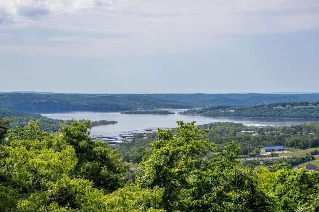 39 James River Road, Kimberling City, MO 65686