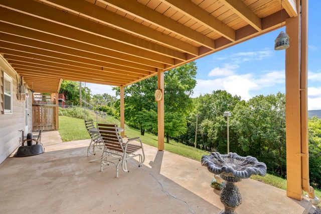 39 James River Road, Kimberling City, MO 65686