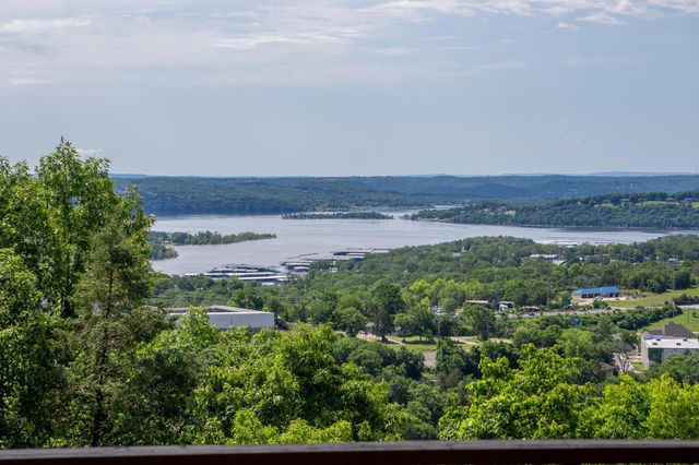 39 James River Road, Kimberling City, MO 65686
