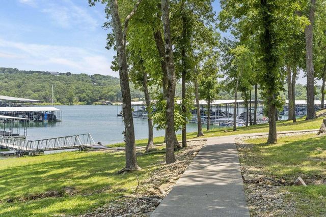 39 James River Road, Kimberling City, MO 65686
