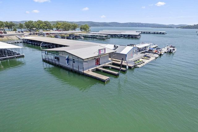 39 James River Road, Kimberling City, MO 65686