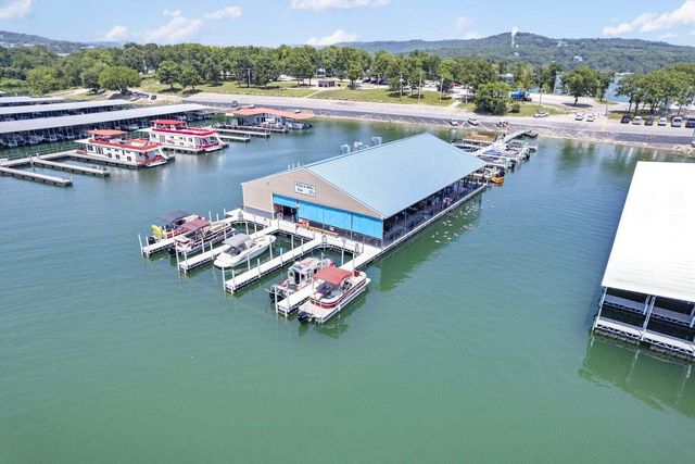 39 James River Road, Kimberling City, MO 65686