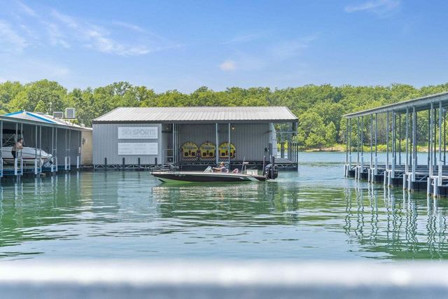 39 James River Road, Kimberling City, MO 65686