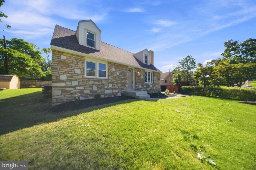 223 ROSEWOOD AVE, LANGHORNE, PA 19047 — exterior