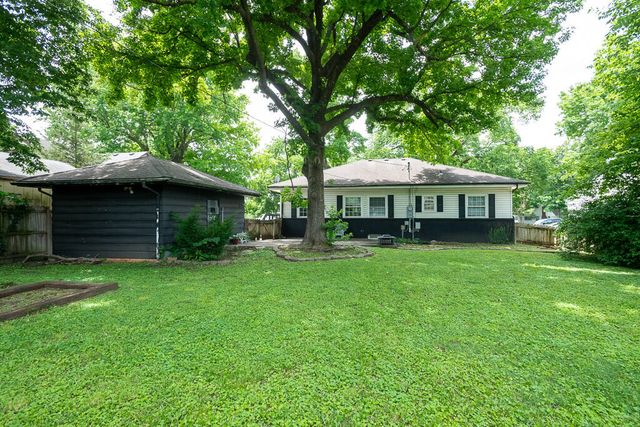 1218 S National Avenue, Springfield, MO 65804