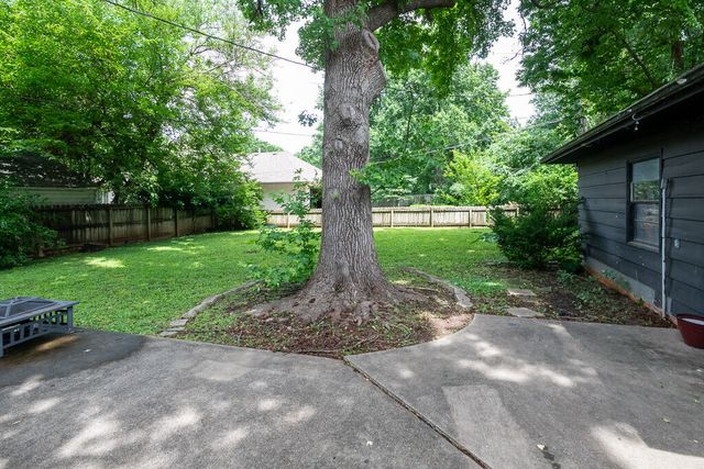 1218 S National Avenue, Springfield, MO 65804