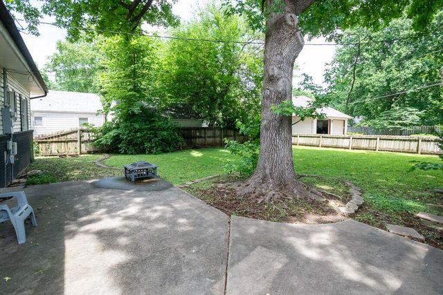 1218 S National Avenue, Springfield, MO 65804