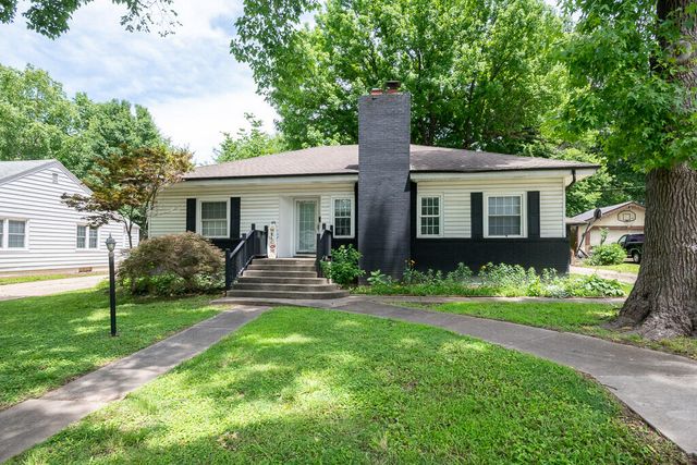 1218 S National Avenue, Springfield, MO 65804