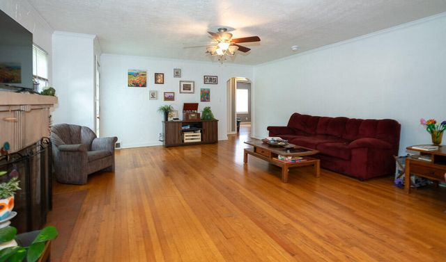 1218 S National Avenue, Springfield, MO 65804