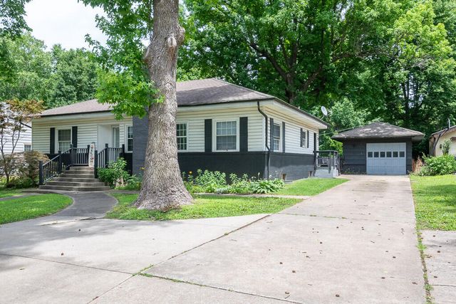 1218 S National Avenue, Springfield, MO 65804