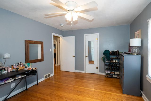 1218 S National Avenue, Springfield, MO 65804