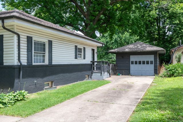 1218 S National Avenue, Springfield, MO 65804