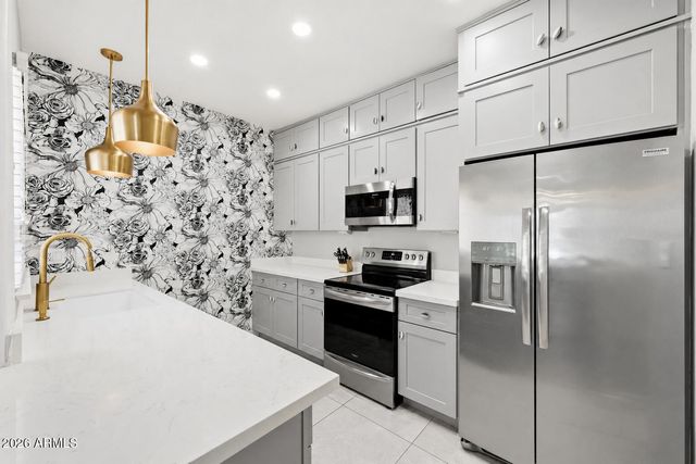 11333 N 92ND Street 1075, Scottsdale, AZ 85260
