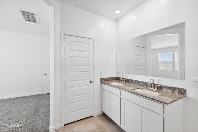 1357 W SHANNONS Way, Coolidge, AZ 85128