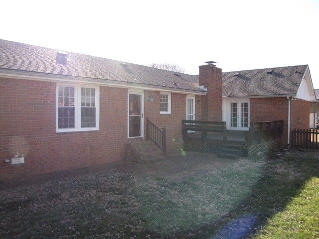 710 Washington Dr, Lebanon, TN 37087