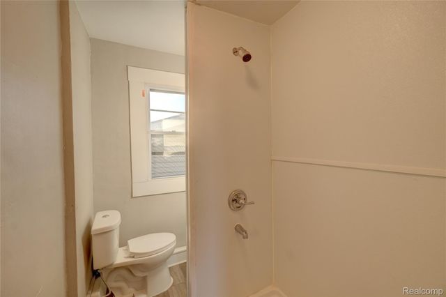 320 Hudson Street, Wyandotte, MI 48192