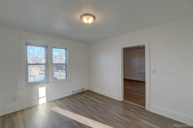 320 Hudson Street, Wyandotte, MI 48192