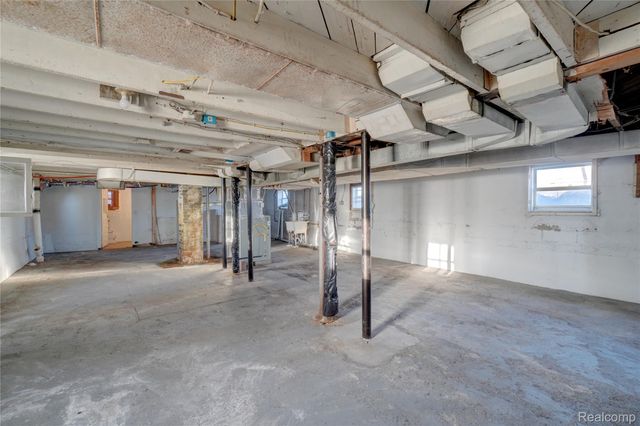 320 Hudson Street, Wyandotte, MI 48192