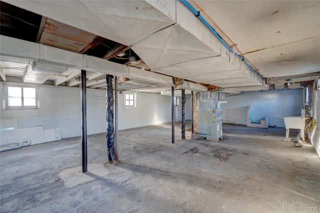 320 Hudson Street, Wyandotte, MI 48192