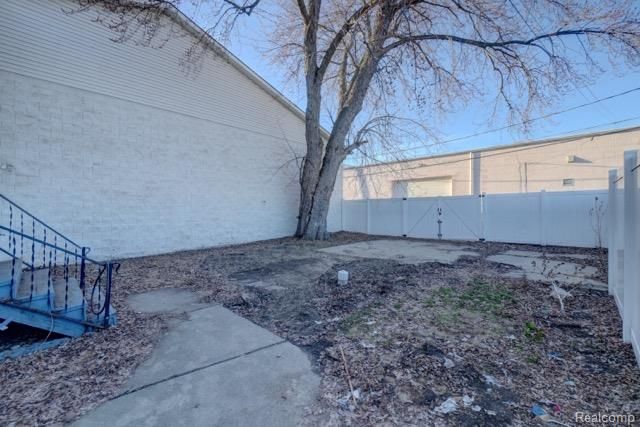 320 Hudson Street, Wyandotte, MI 48192