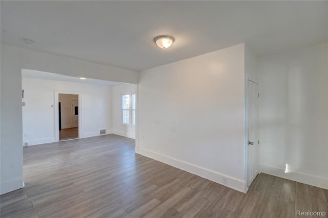 320 Hudson Street, Wyandotte, MI 48192