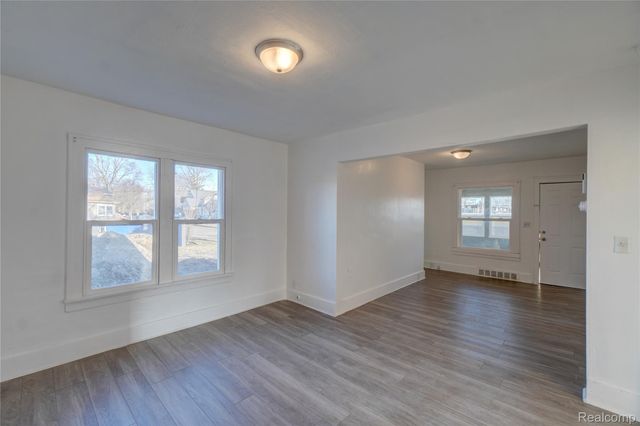 320 Hudson Street, Wyandotte, MI 48192